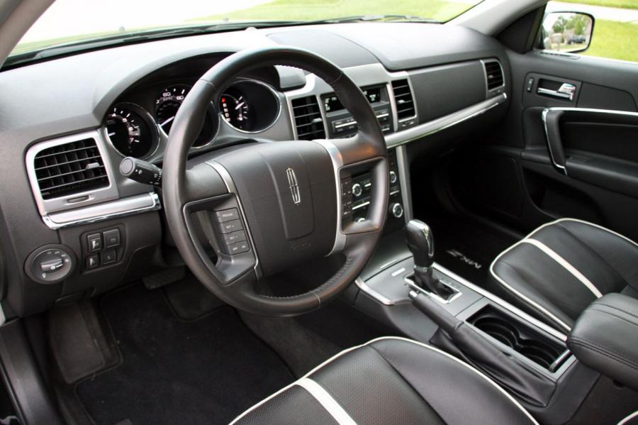  Lincoln MKZ 2010 года  (фото 24 из 211)